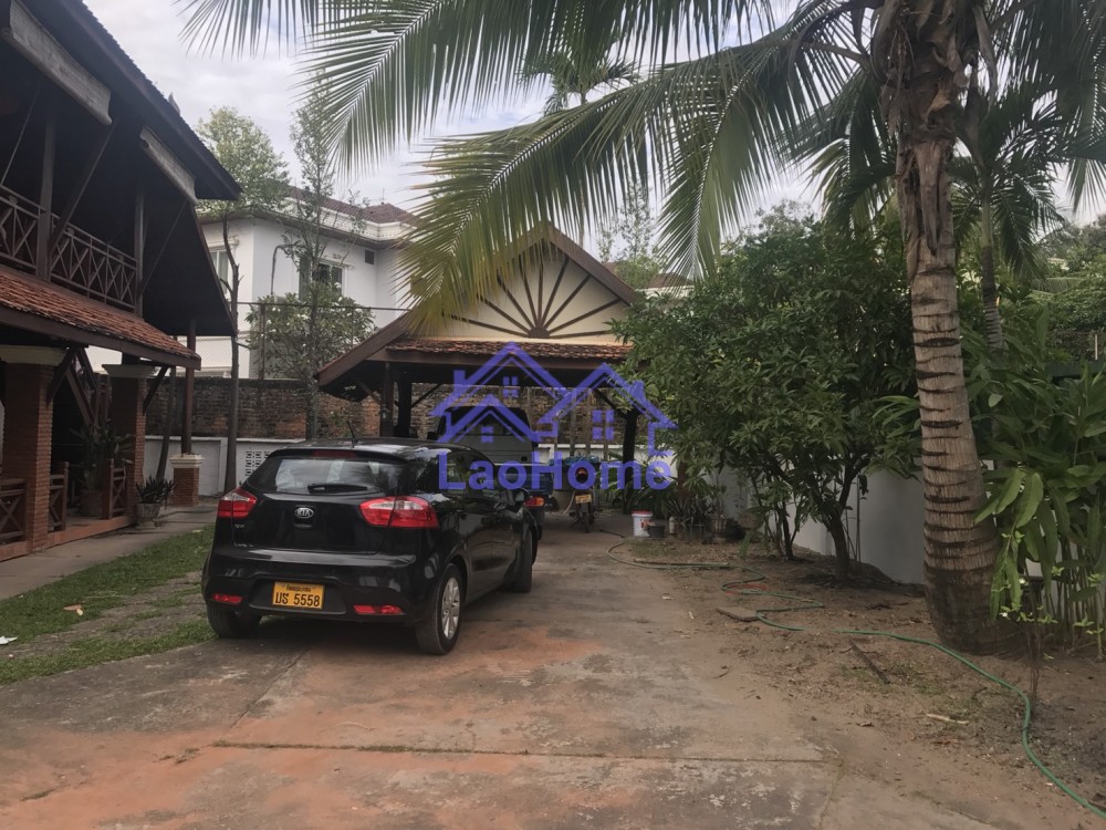 ID: 910 - House for rent lao style