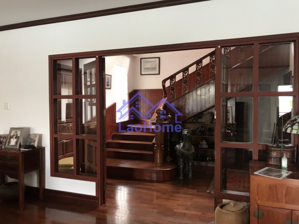 ID: 970 - Beautiful two story house with swimming pool and large garden