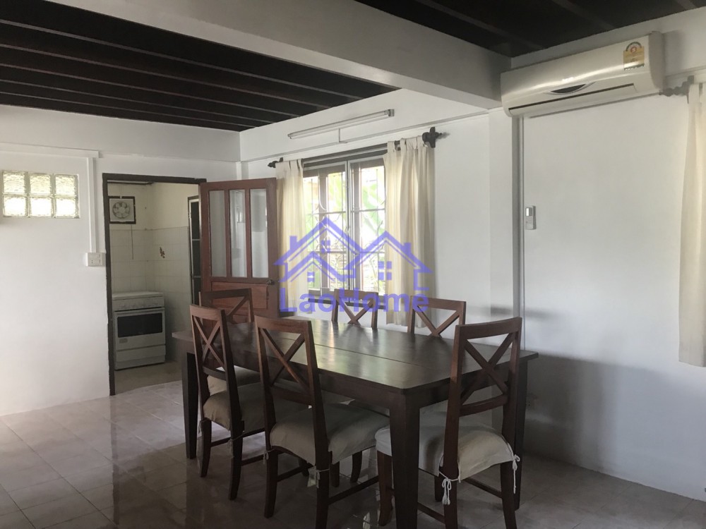 ID: 986 - House for rent lao style