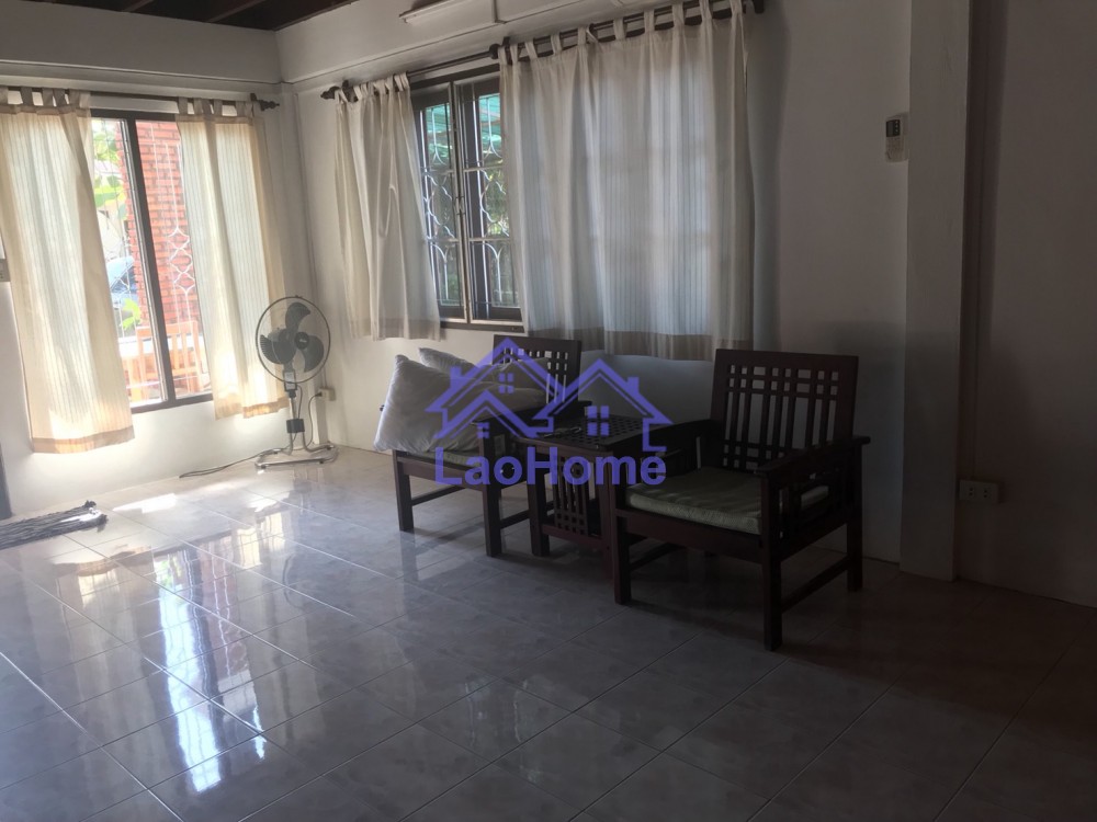 ID: 986 - House for rent lao style