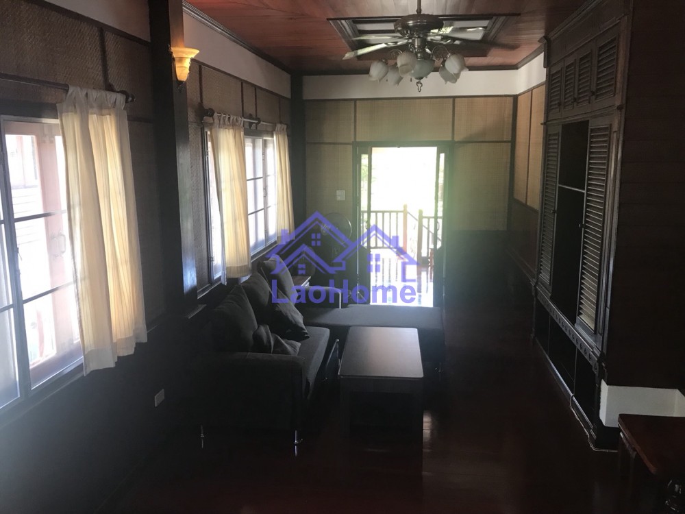 ID: 986 - House for rent lao style