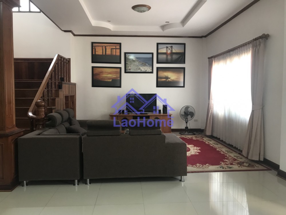 ID: 989 - House for rent modern lao style