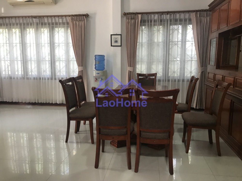 ID: 989 - House for rent modern lao style