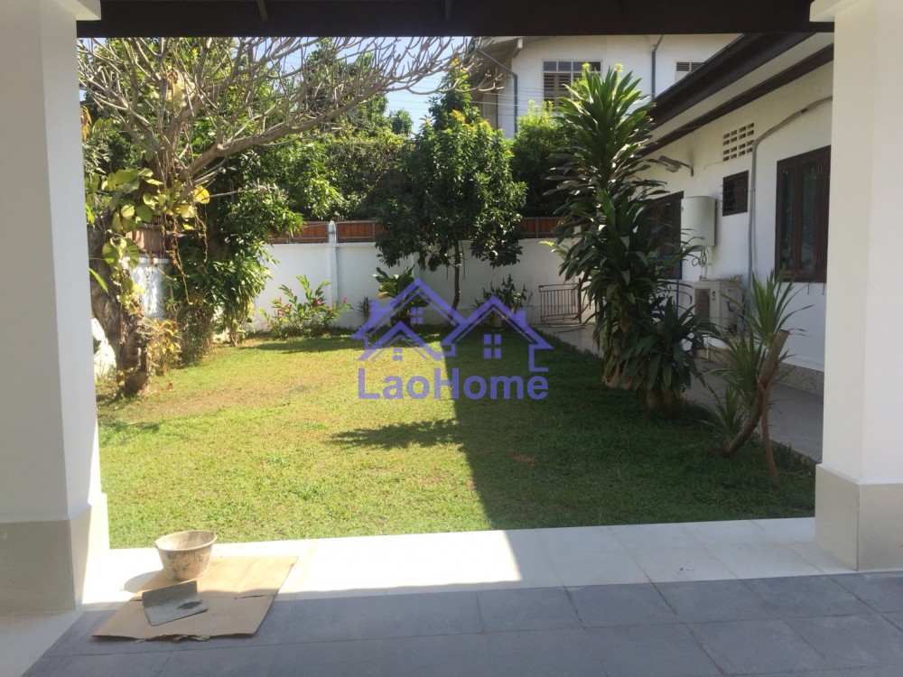 ID: 998 - house for rent with garden