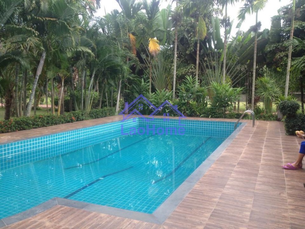 ID: 1015 - House for sale with swimming pool 