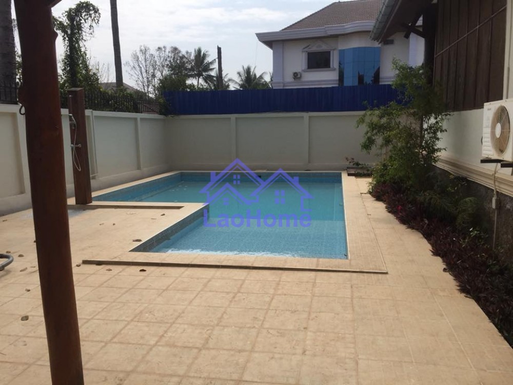 ID: 1037 - House for rent lao style and large garden