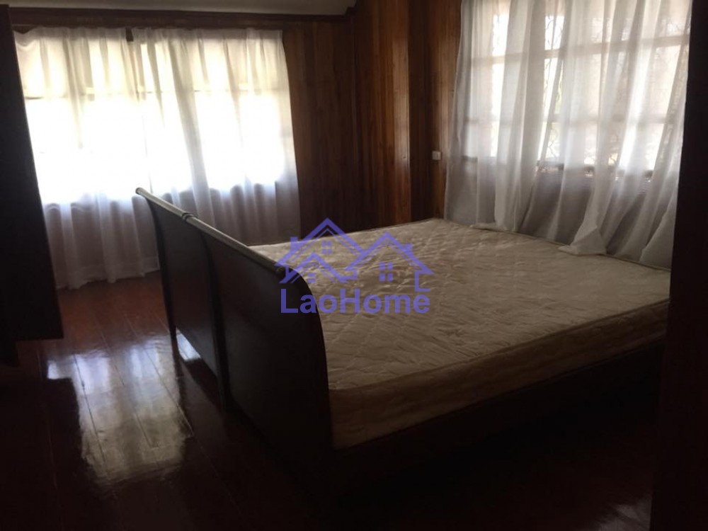 ID: 1037 - House for rent lao style and large garden