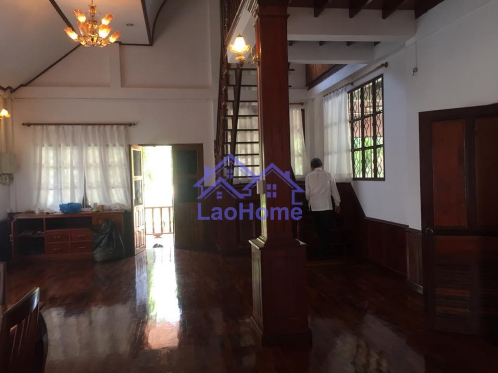 ID: 1037 - House for rent lao style and large garden