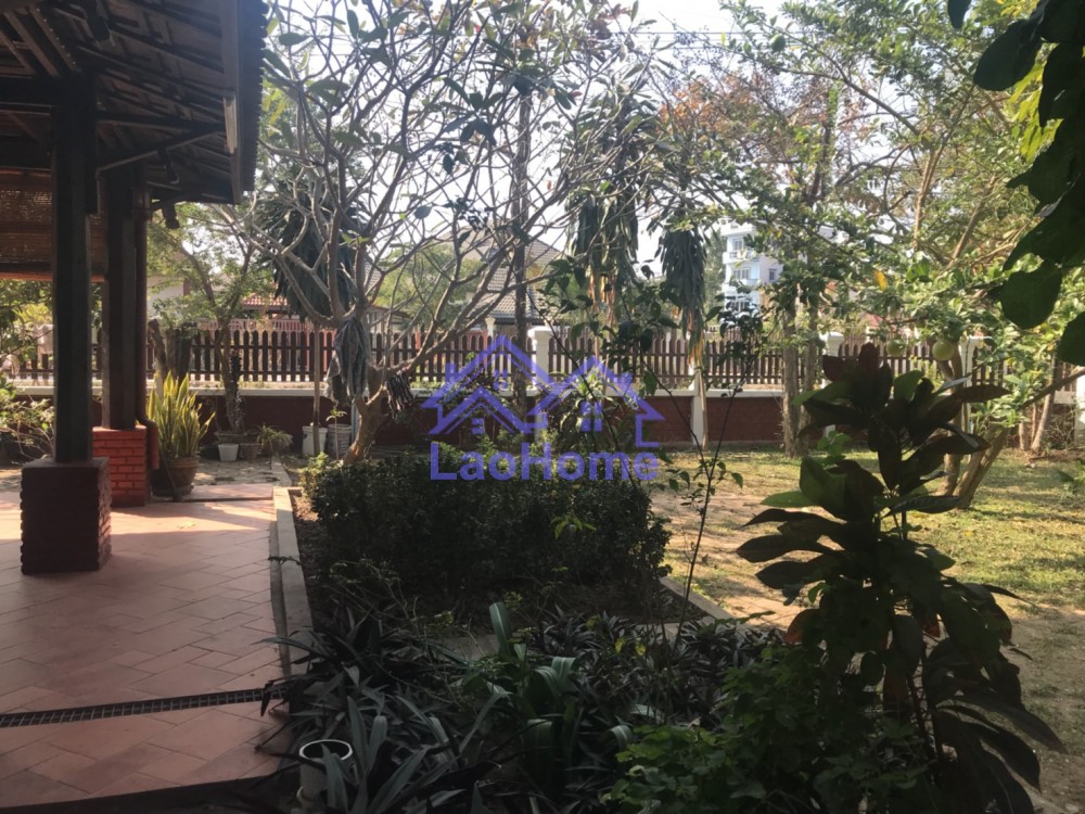 ID: 1038 - House for rent lao style and garden