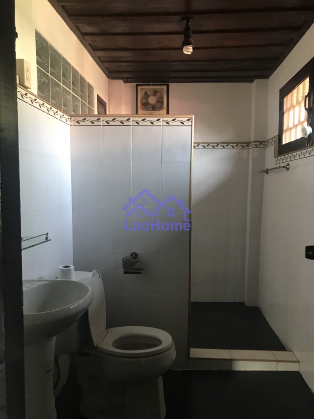 ID: 1038 - House for rent lao style and garden