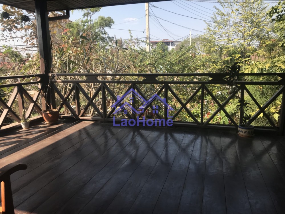 ID: 1038 - House for rent lao style and garden