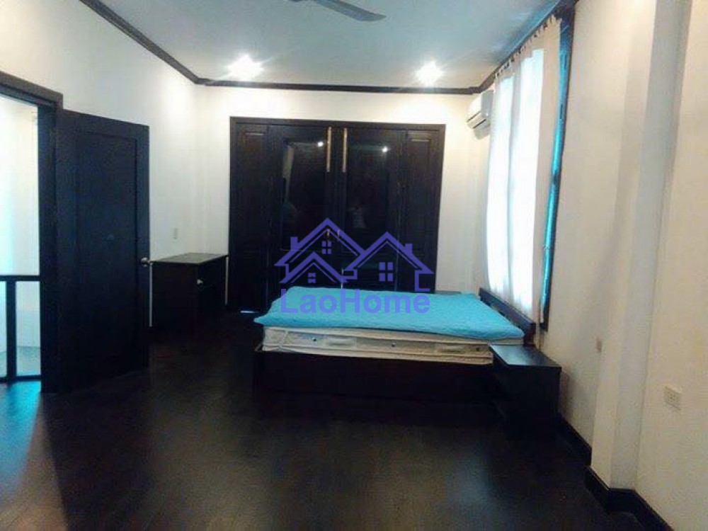 ID: 1047 - House for rent modern lao style