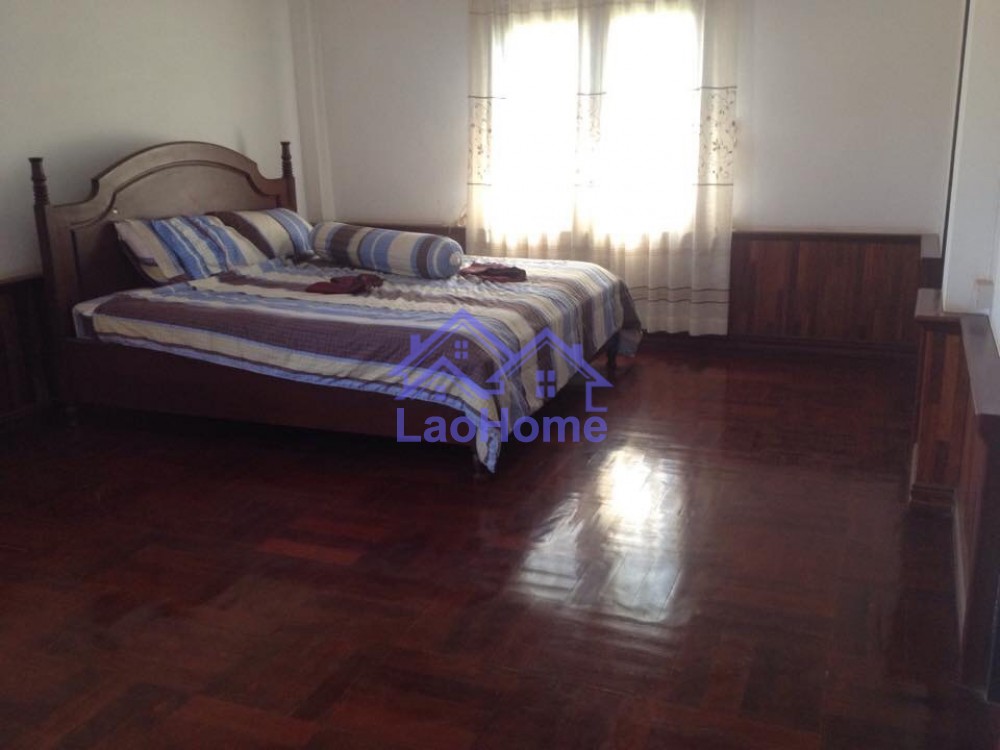 ID: 1060 - House for rent lao style and large garden