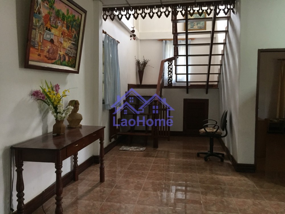 ID: 1068 - house for rent with large garden