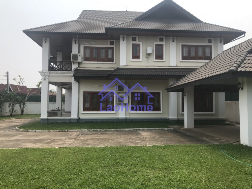 Modern Lao style house with garden