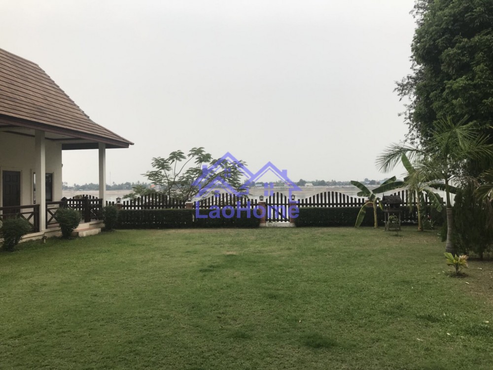 ID: 1091 - House for sale modern lao style with garden and close Mekong river good view