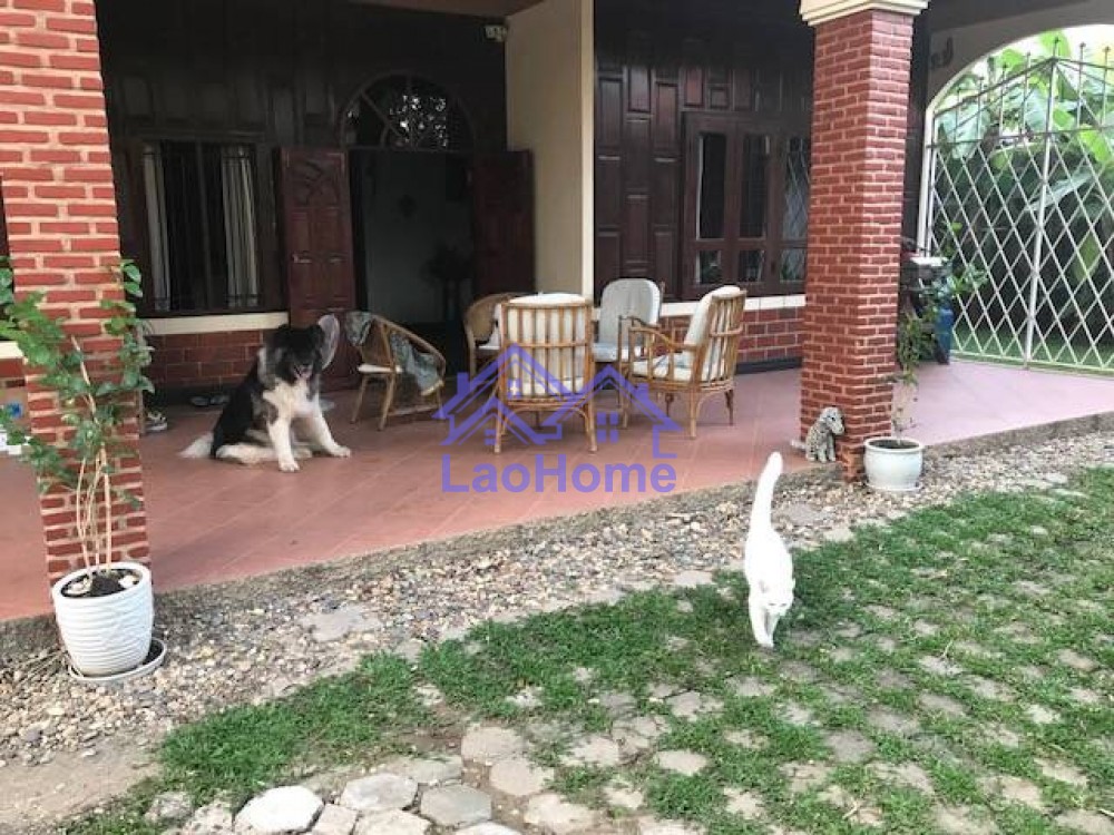 ID: 1092 - House for rent lao style with garden