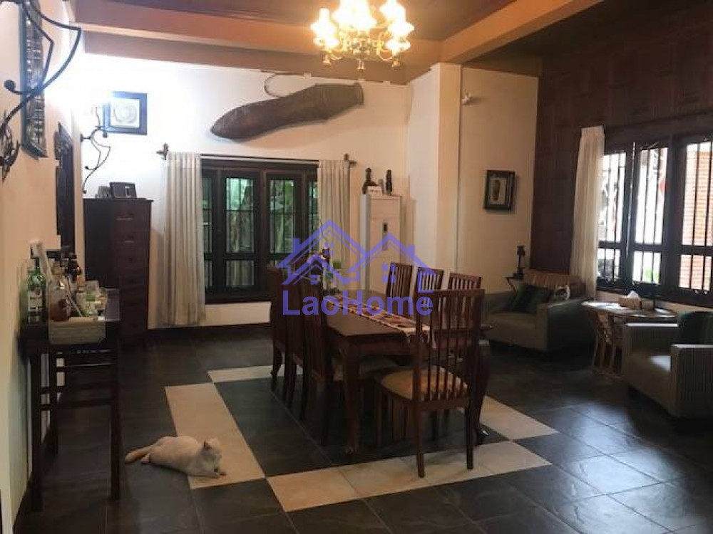 ID: 1092 - House for rent lao style with garden