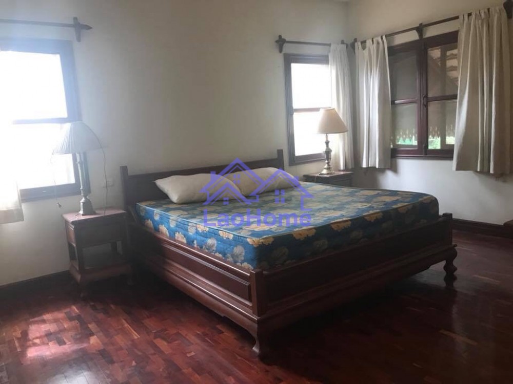 ID: 1093 - House for rent lao style with garden