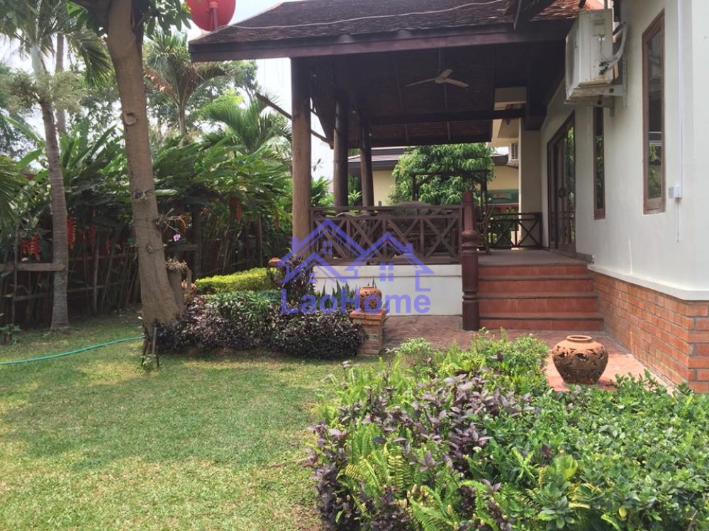 ID: 1094 - House for rent lao style with beautiful garden 