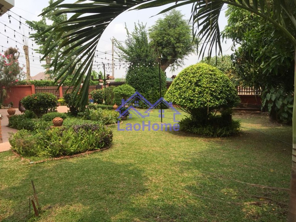 ID: 1094 - House for rent lao style with beautiful garden 