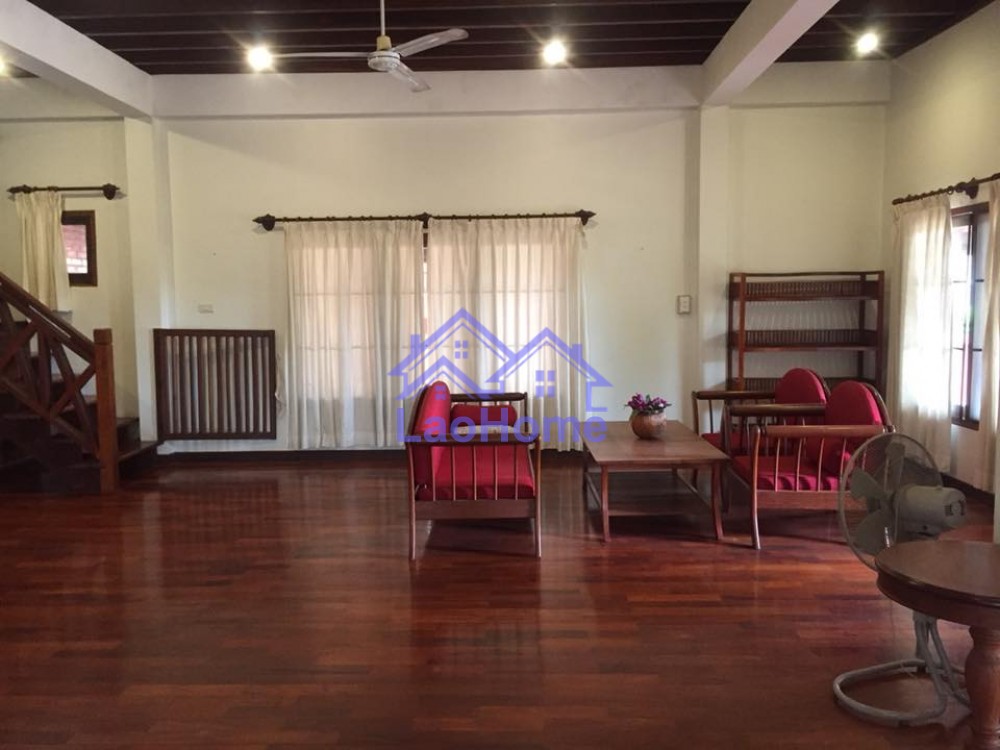 ID: 1094 - House for rent lao style with beautiful garden 