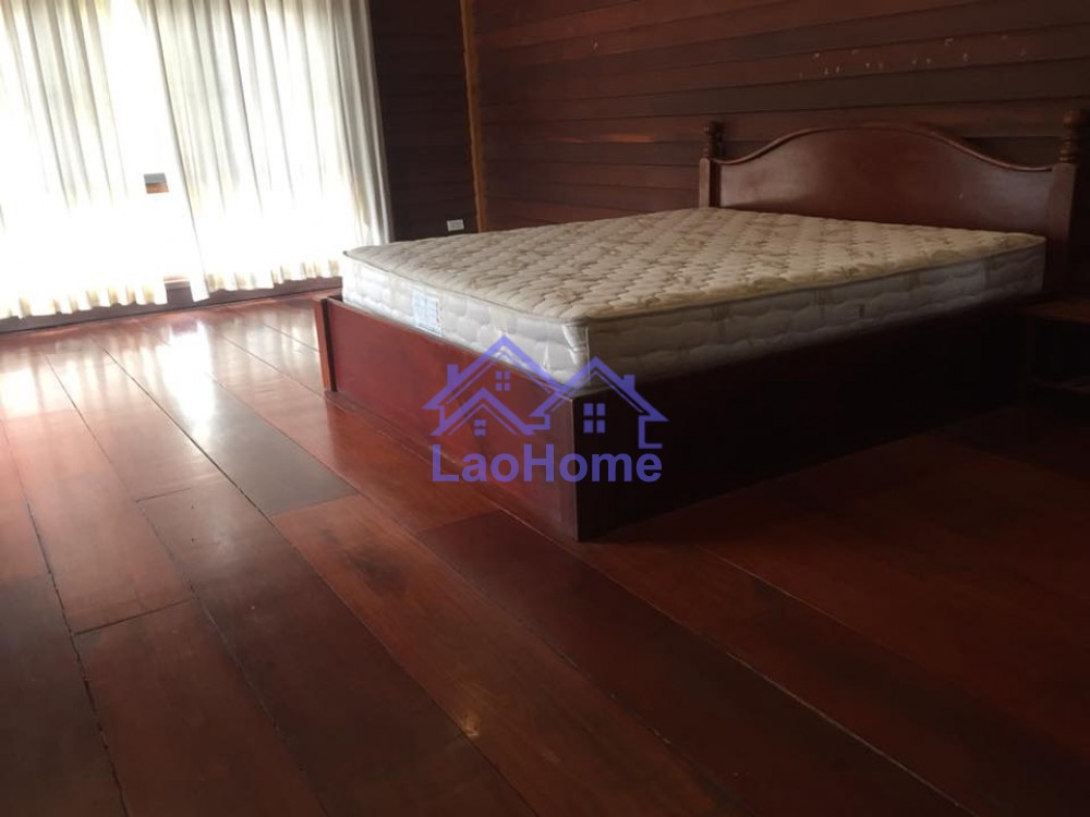 ID: 1094 - House for rent lao style with beautiful garden 