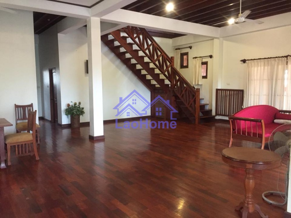 ID: 1094 - House for rent lao style with beautiful garden 