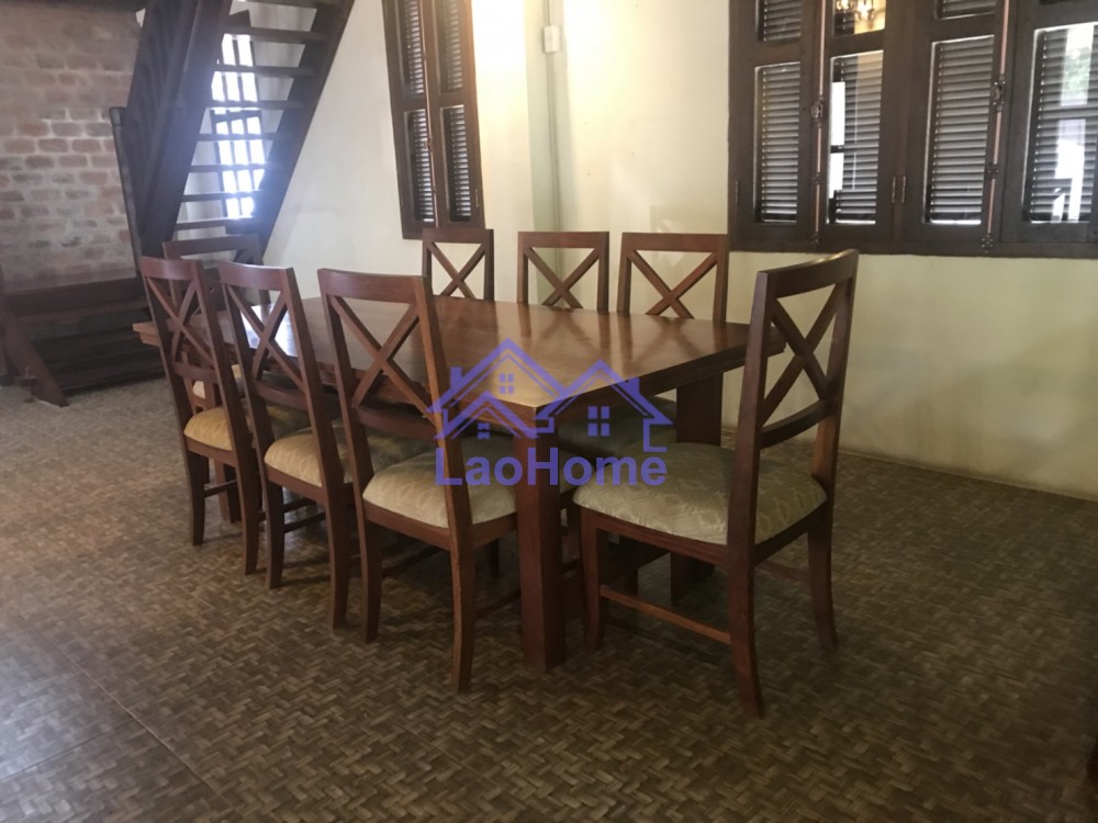 ID: 1098 - House for rent lao style and close Mekong River 