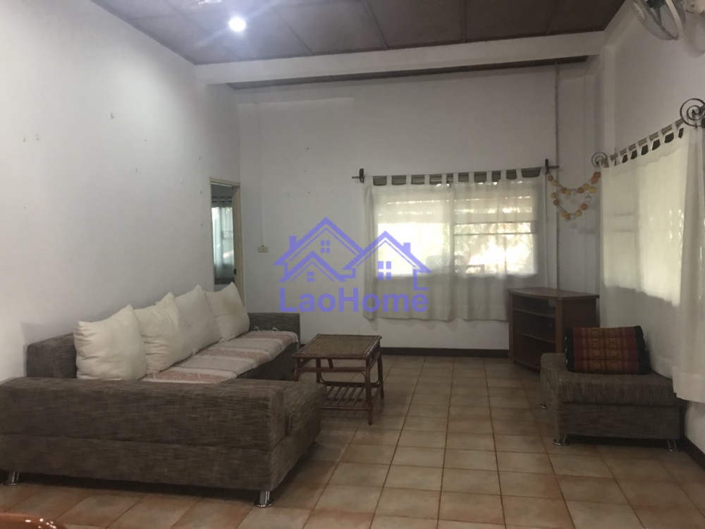 ID: 1102 - house for rent with garden