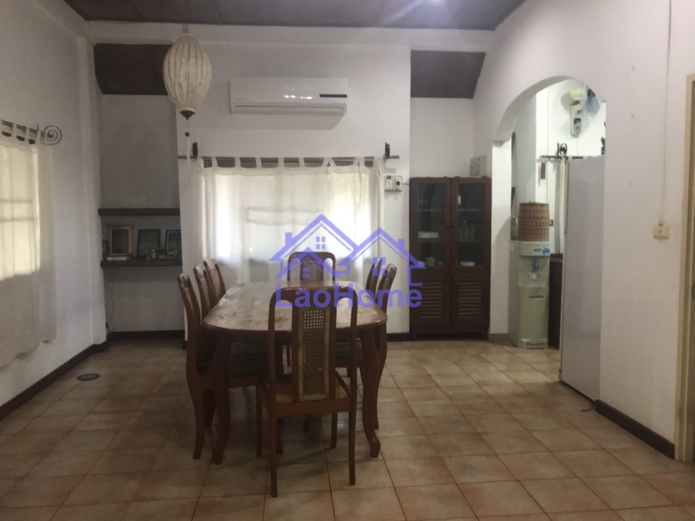 ID: 1102 - house for rent with garden