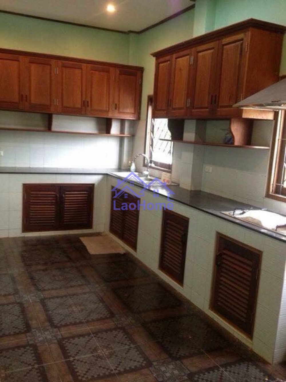 ID: 1103 - House for rent lao style