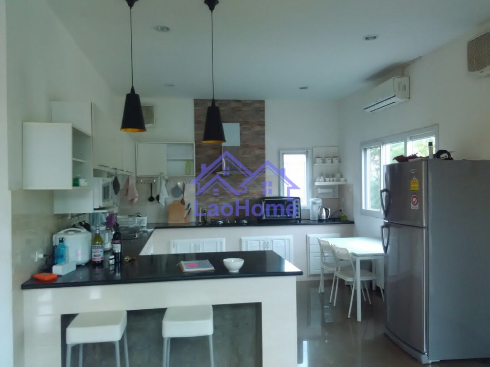 ID: 1105 - Modern house for rent with garden