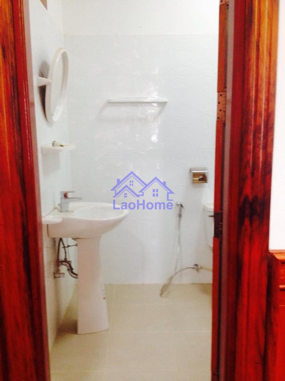 ID: 1108 - House for rent modern lao style 