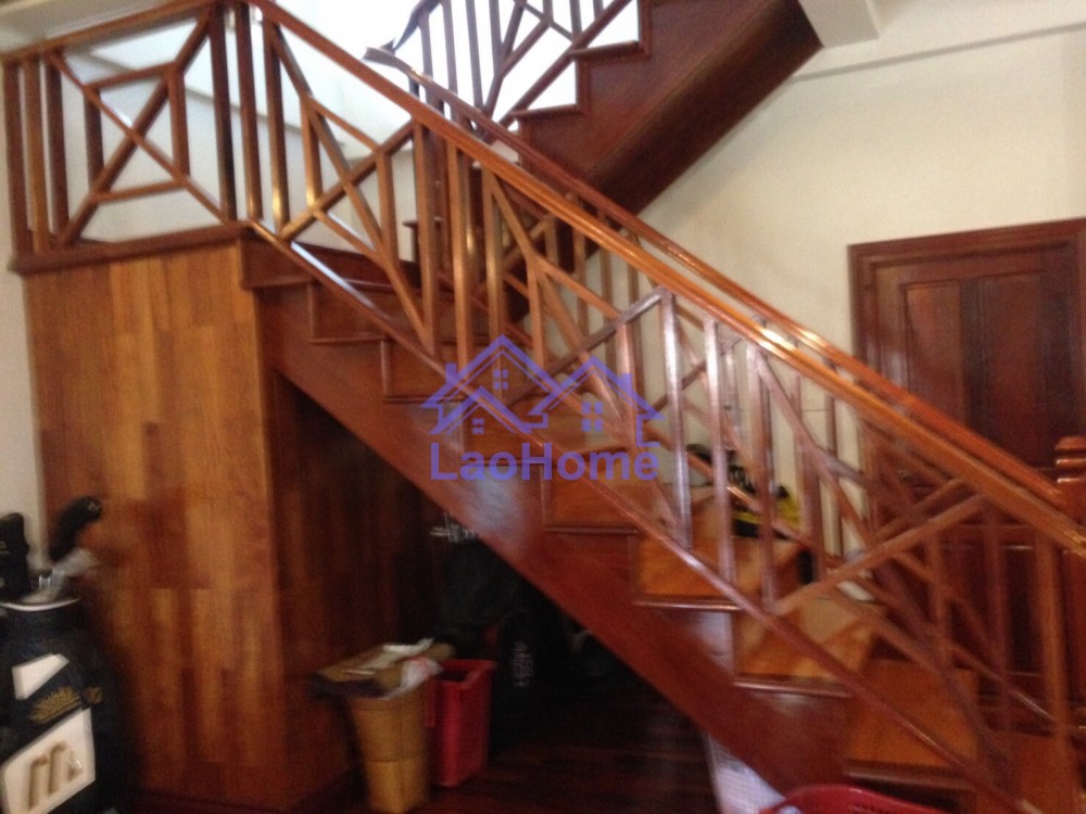 ID: 1110 - House for rent lao style with garden