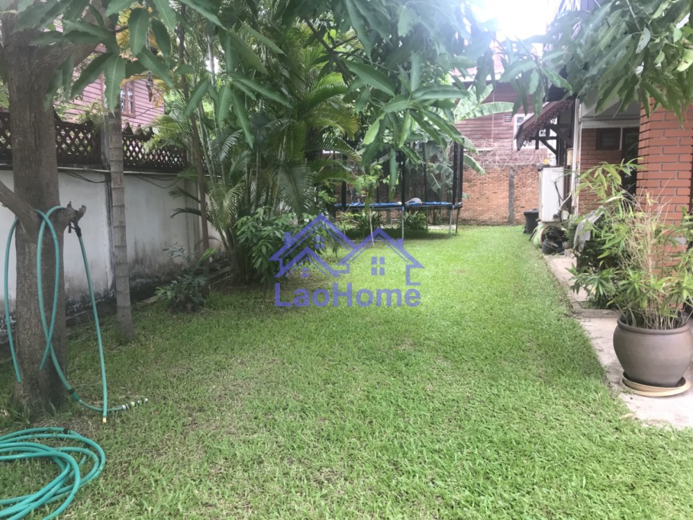 ID: 1128 - House for rent lao style with garden