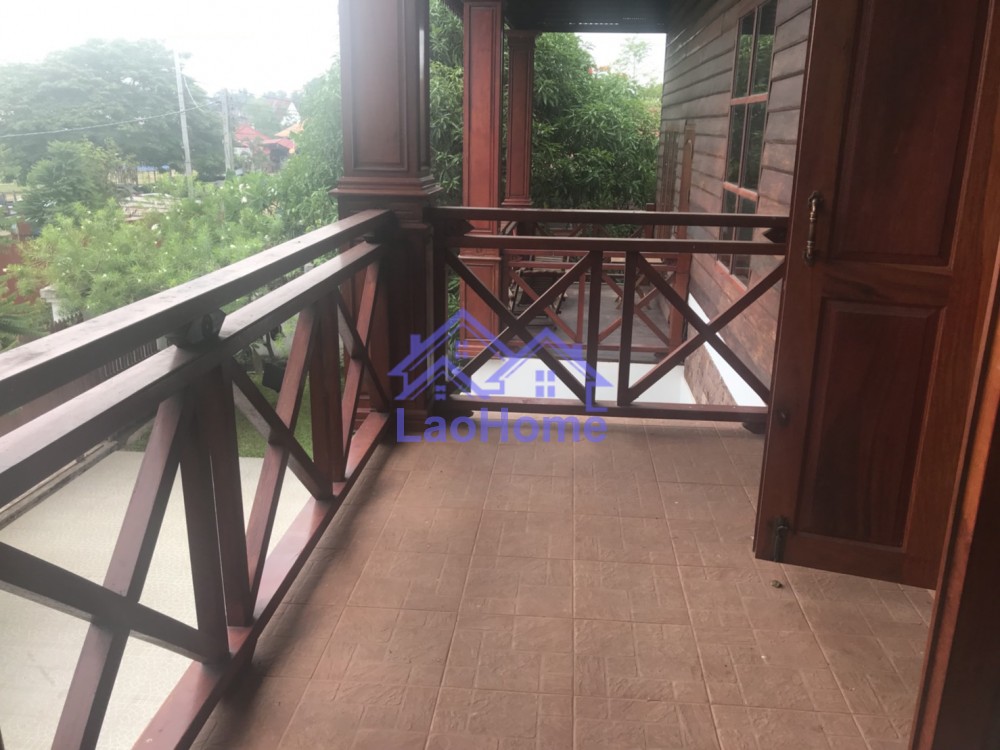 ID: 1128 - House for rent lao style with garden