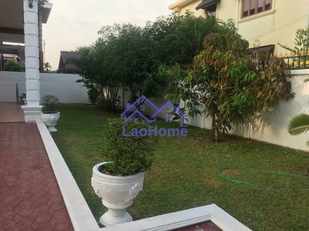 ID: 1136 - Big modern house for rent with garden