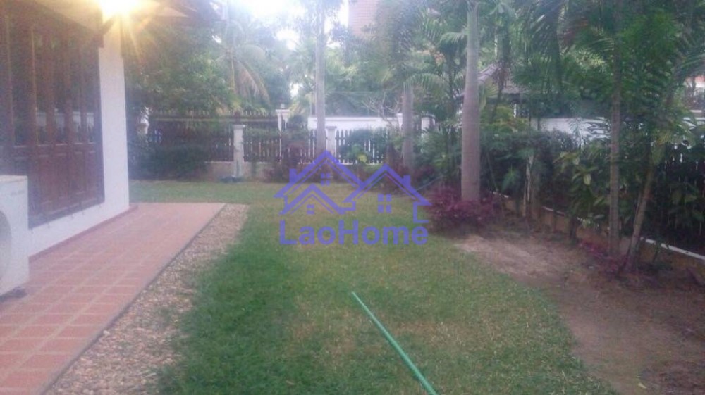 ID: 1151 - House for rent lao style and large garden