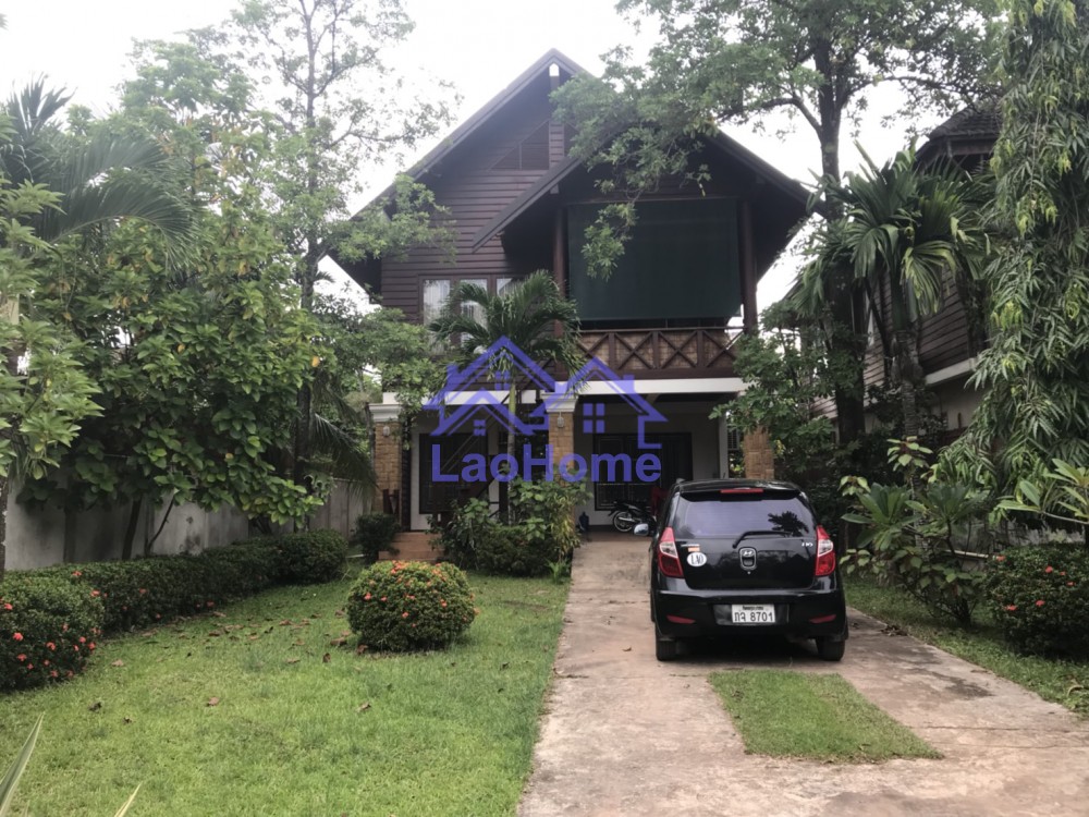 house for rent lao style with garden 