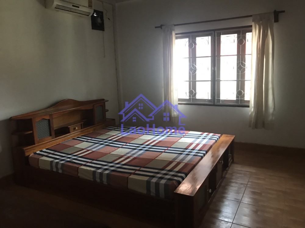 ID: 1159 - House for rent lao style with garden