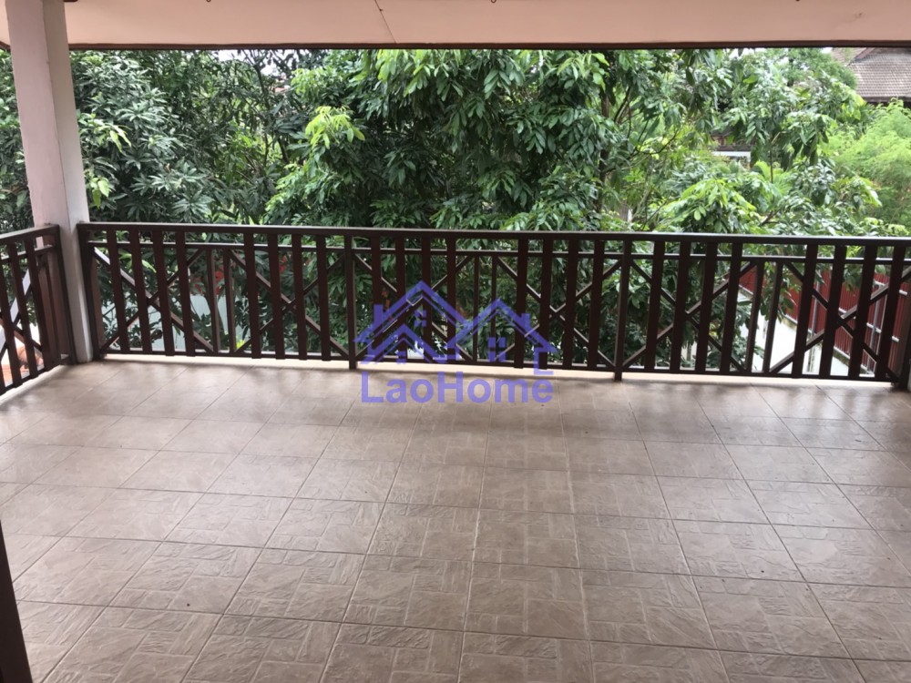 ID: 1159 - House for rent lao style with garden