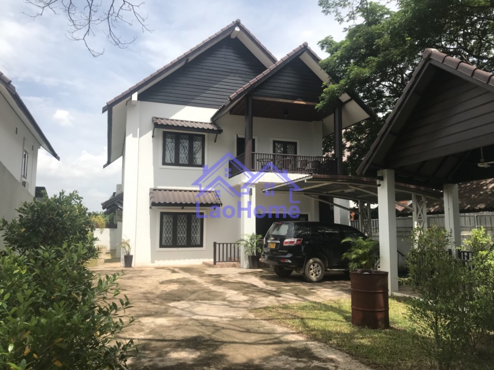 Modern Lao style house with garden