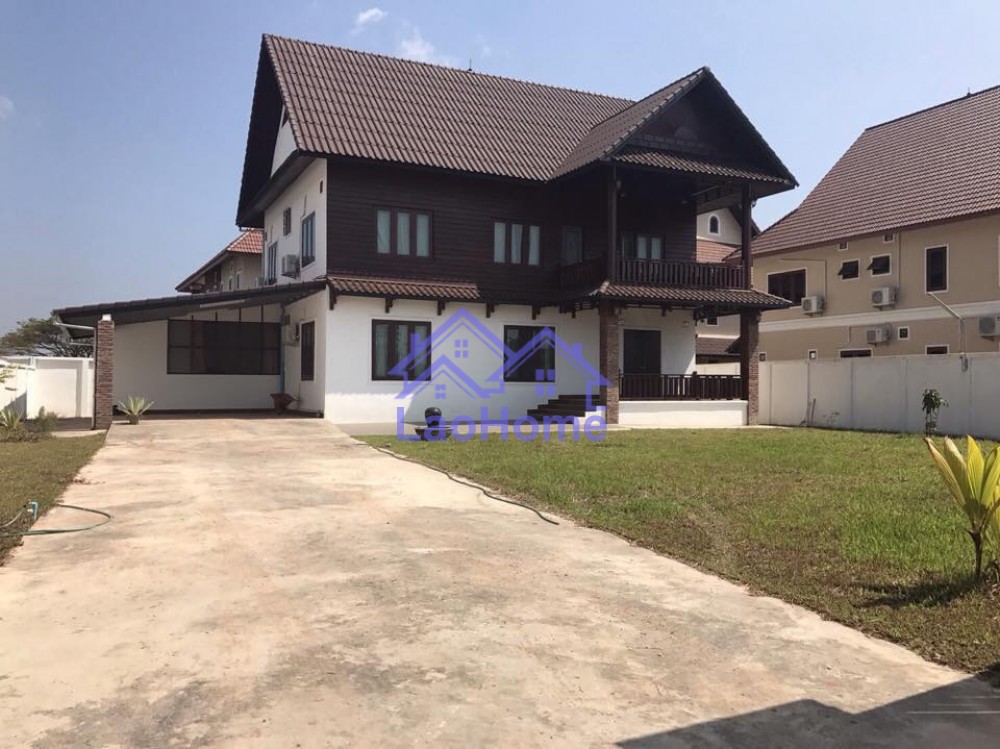 Modern Lao style house with large garden