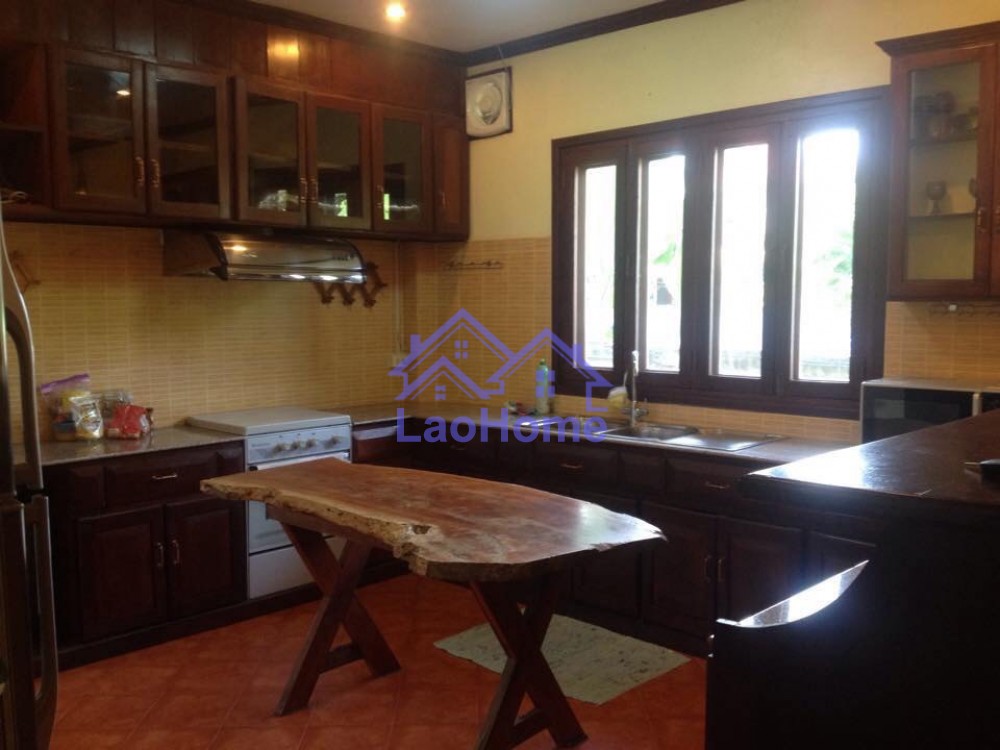 ID: 1171 - House for rent lao style with garden