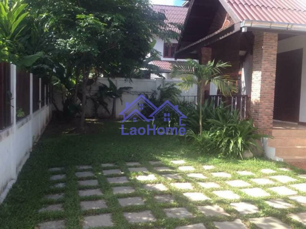 ID: 1174 - Modern house for rent with garden