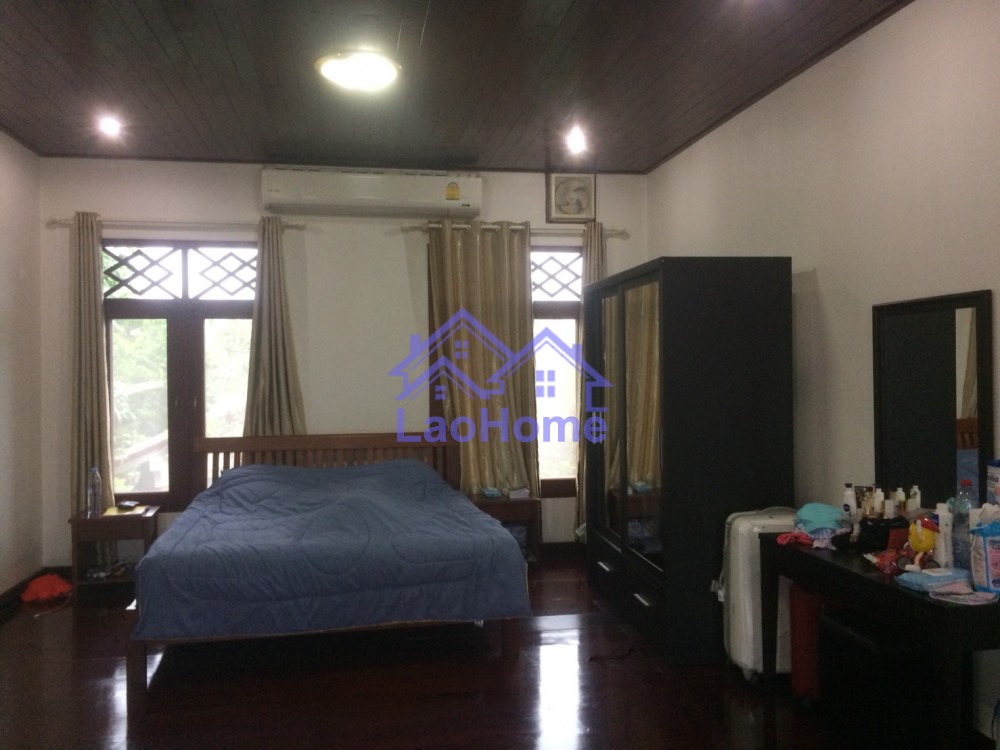 ID: 1184 - House for rent lao style and large garden