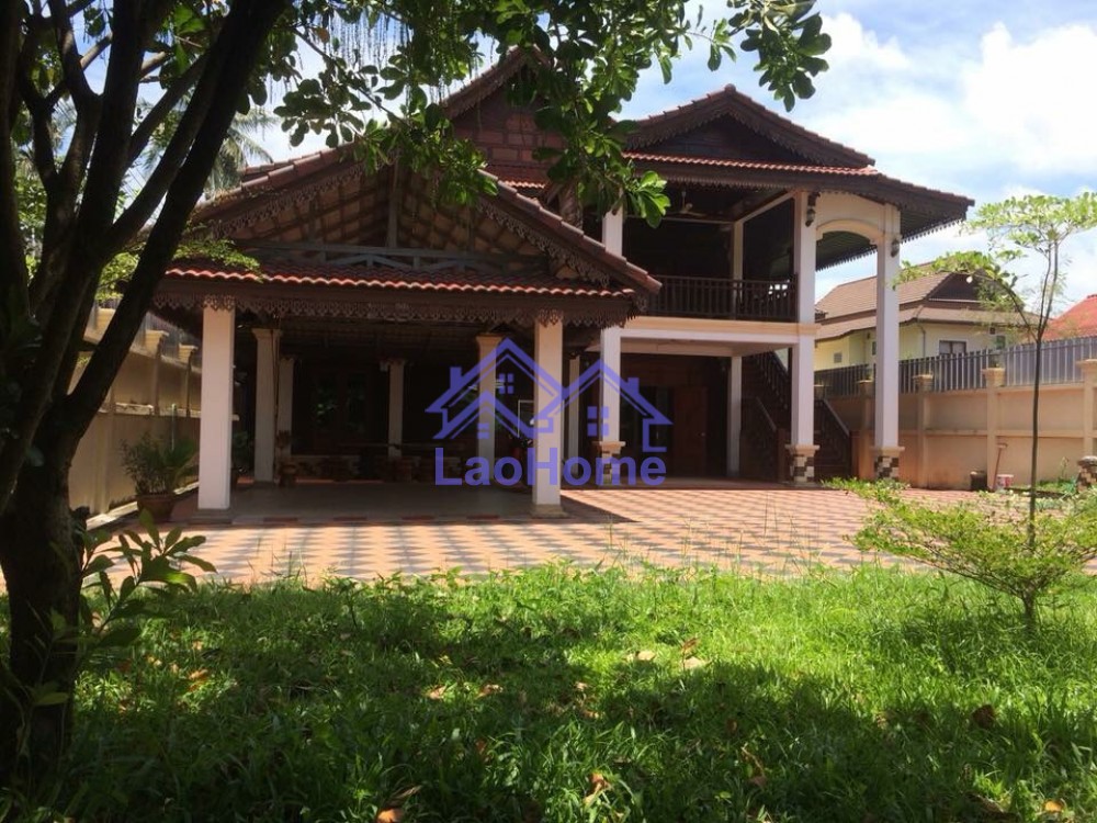 ID: 1186 - House for rent lao style and large garden