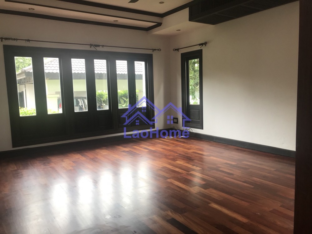 ID: 1190 - House for rent modern lao style with garden 