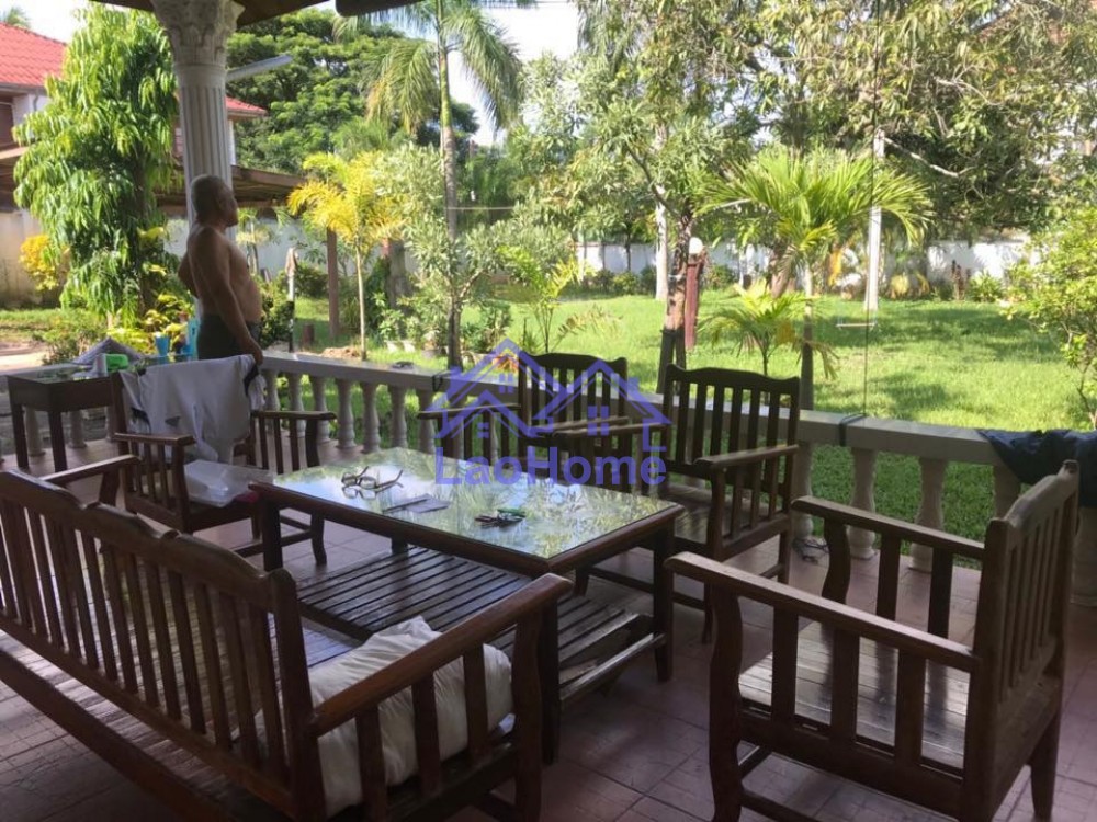 ID: 1191 - house for rent villa with large garden  